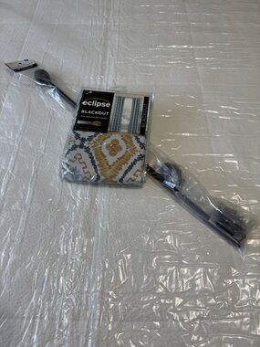 Eclipse Blackout Pocket Panel Curtain - Gold and Gray Pattern